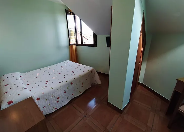 El Castañu, Pensión