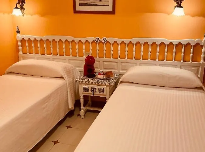 El Castañu, Pensión *